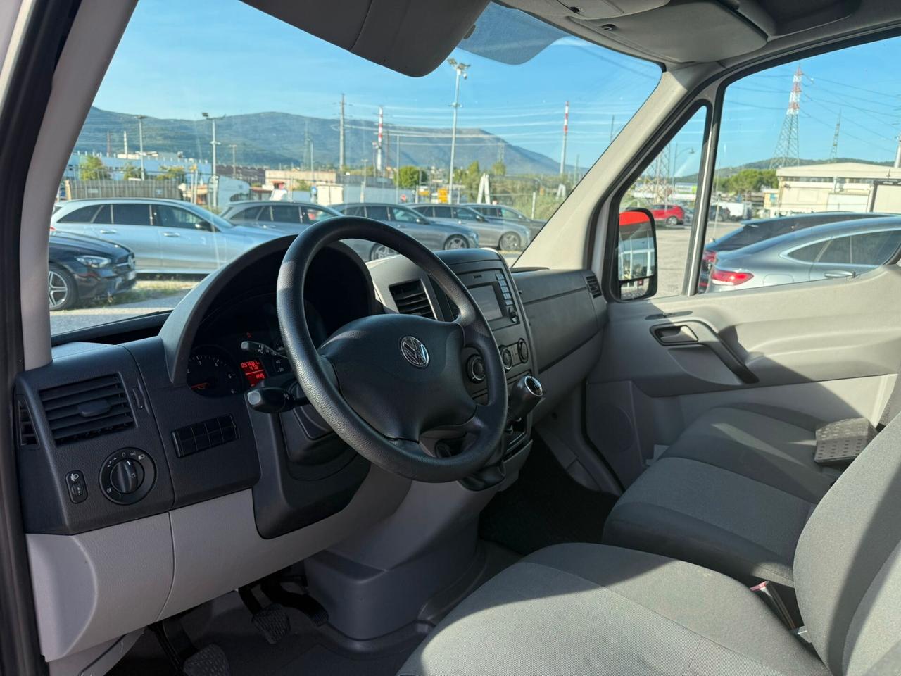 Volkswagen Crafter 30 2.0 TDI 136CV PM-TN furgone (042)