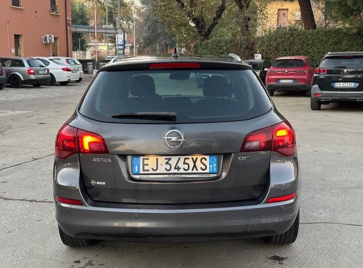 Opel Astra 1.7 CDTI 125CV Sports Tourer Cosmo