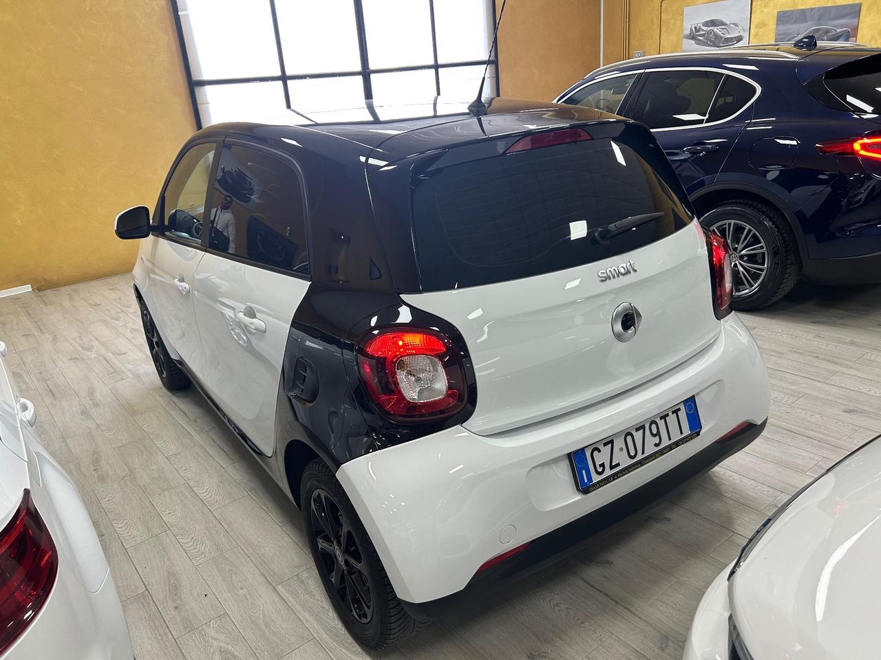 SMART FORFOUR 1.0 71 cv “LED/PDC/VETRI OSC”-2019