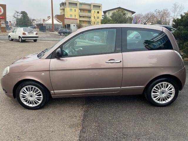 Lancia Ypsilon 1.2 69 CV OK Neopatentato