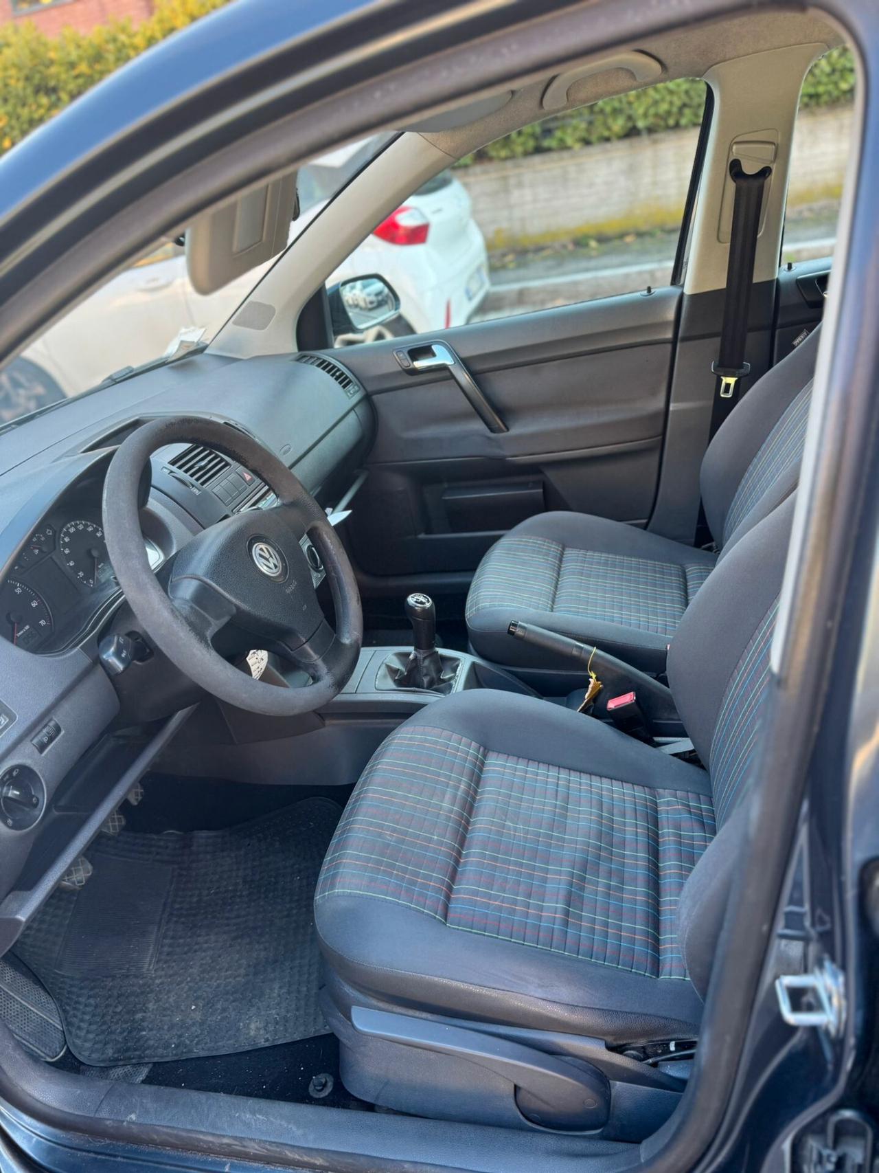 Volkswagen Polo 1.2/70CV 12V 5p. Trendline