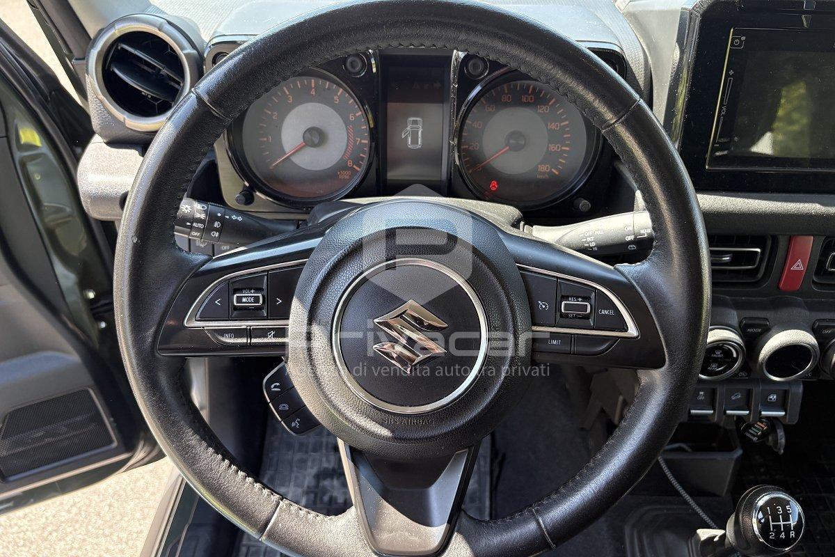 SUZUKI Jimny 1.5 5MT Top