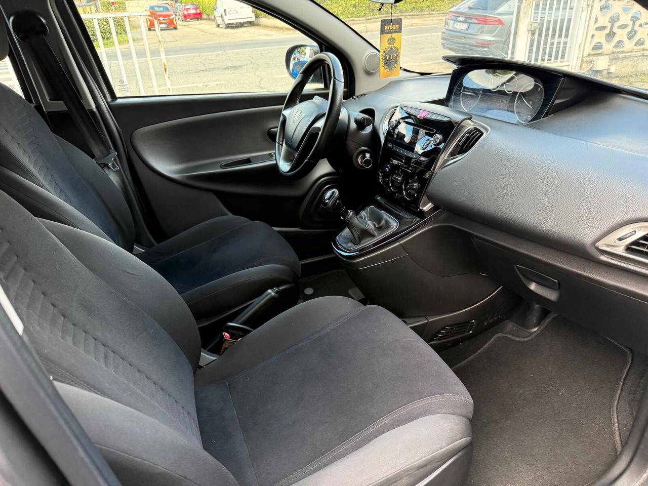 Lancia Ypsilon 1.3 MJT 16V 95 CV 5 porte S&S Platinum