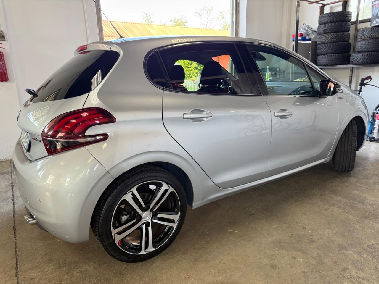 Peugeot 208 BlueHDi 5 porte GT Line