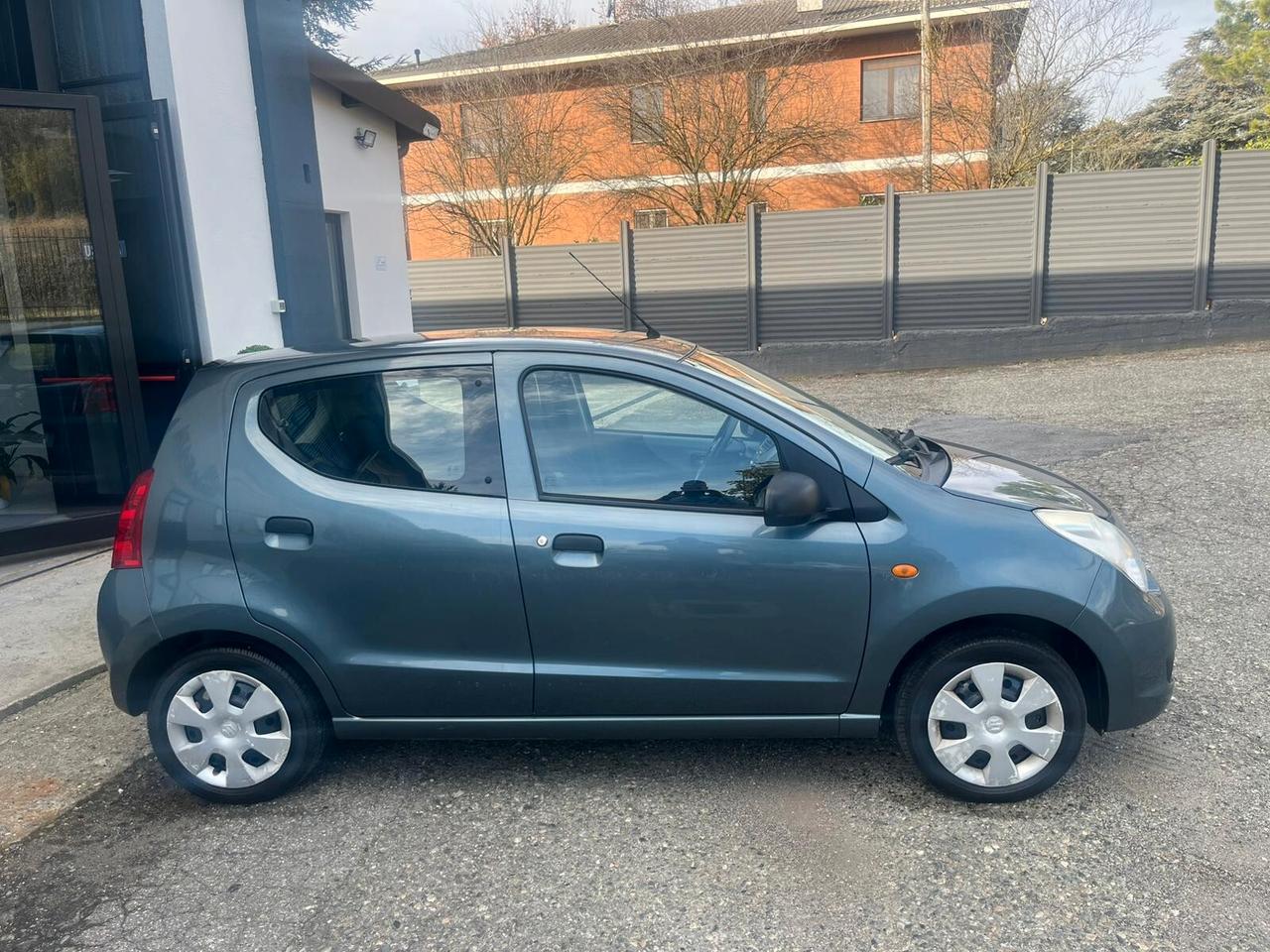 Suzuki Alto 1.0
