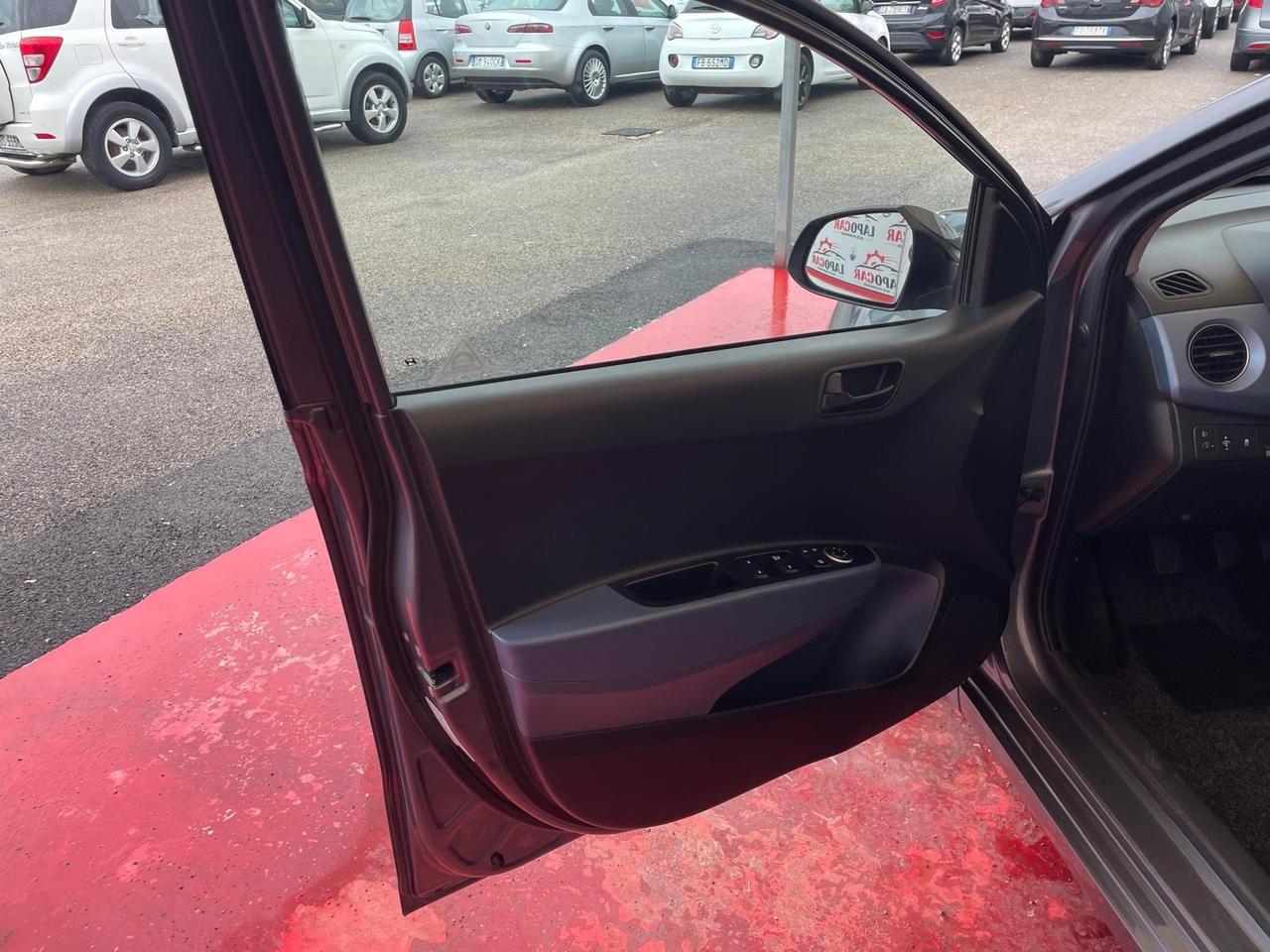 Hyundai i10 1.0 MPI Sound Edition