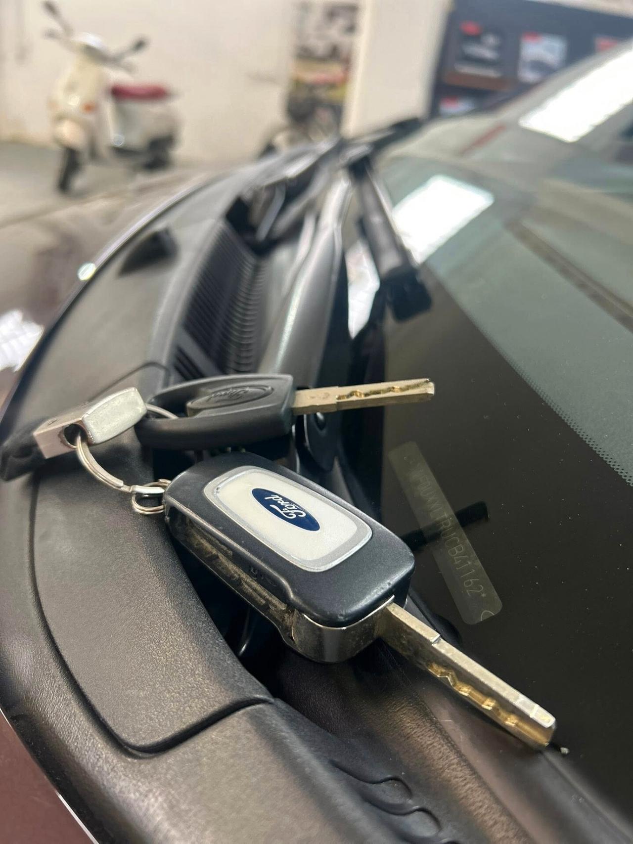 Ford Ka 1.2 8V 69CV -2013-(IN TRATTATIVA)