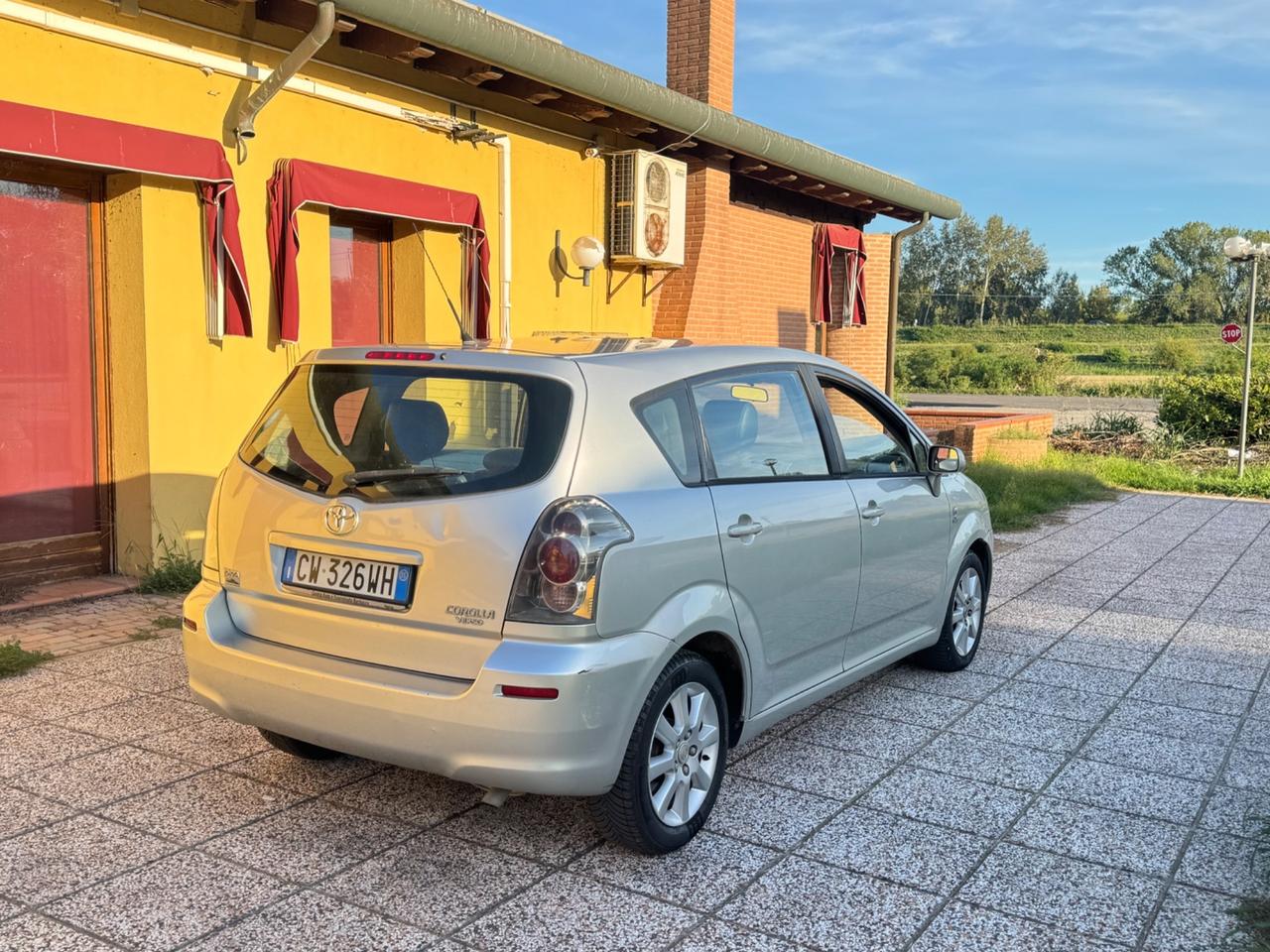 Toyota Corolla 2.0 16V D-4D 5 porte