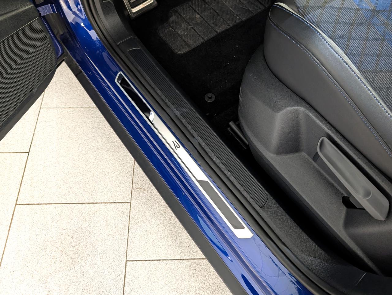 Volkswagen T-Roc 2.0 TSI DSG 4motion