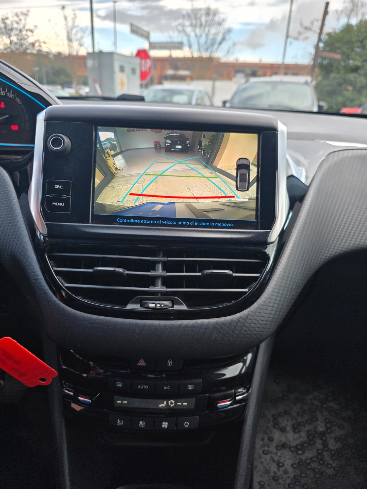 Peugeot 2008 1.6 BlueHDi 100 Allure