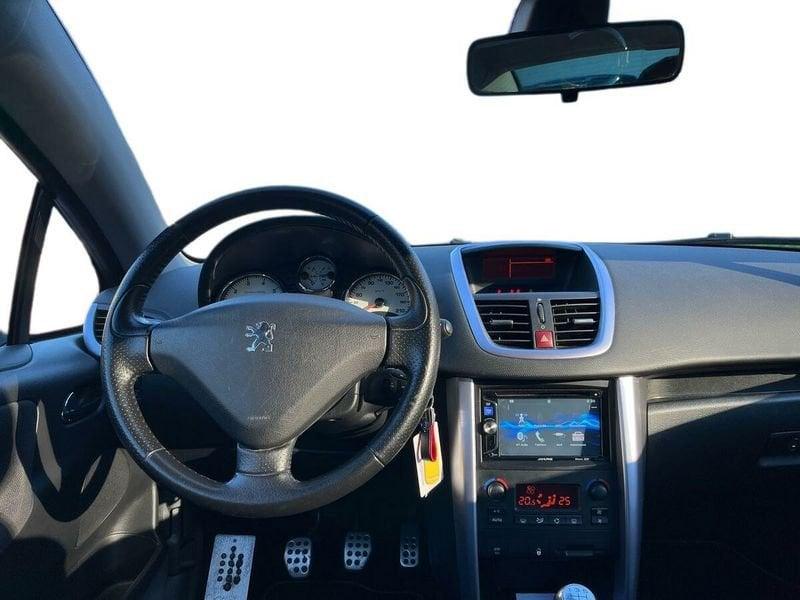 Peugeot 207 1.6 VTi 120CV CC Féline