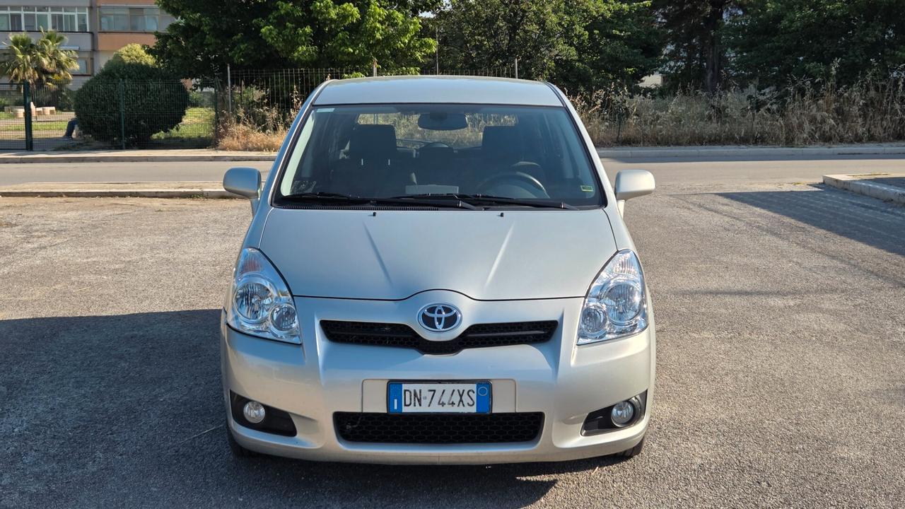 Toyota Corolla Verso D-4D 7pti Uni pro 120 mila km