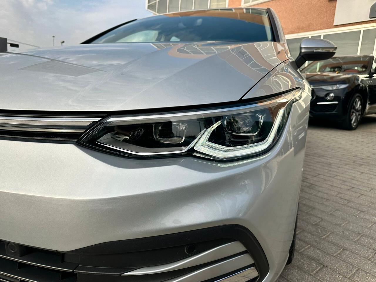 Volkswagen Golf 1.5 TGI DSG Style