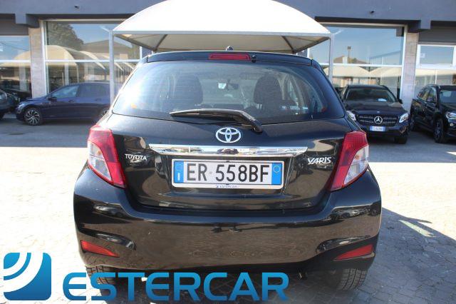 TOYOTA Yaris 1.0 5 porte Active