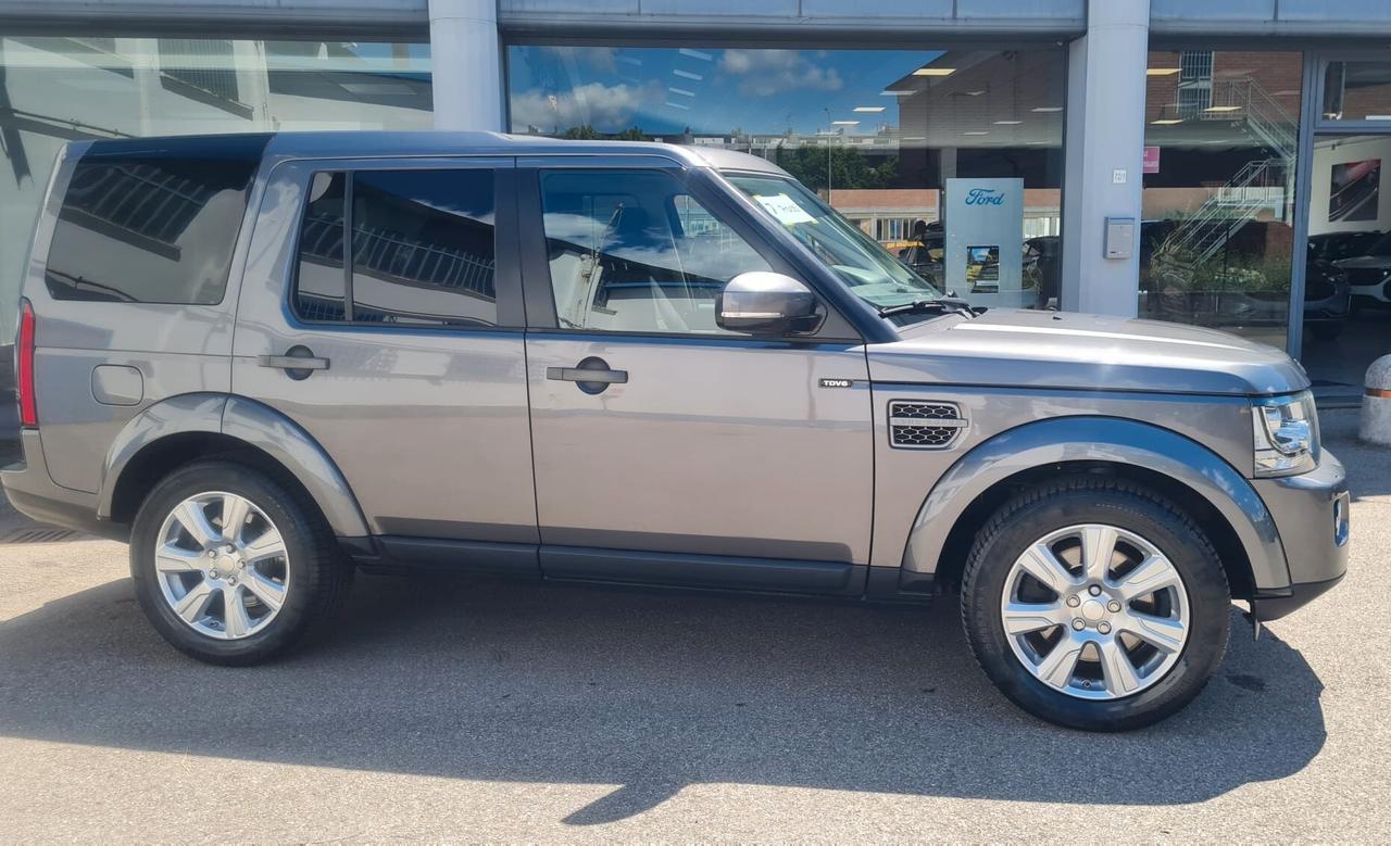 Land Rover Discovery 4 3.0 TDV6 211CV SE