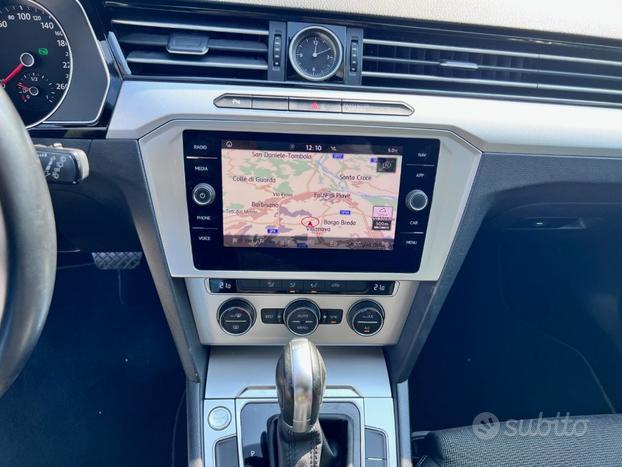 VOLKSWAGEN Passat Variant 2.0 TDI DSG Business B