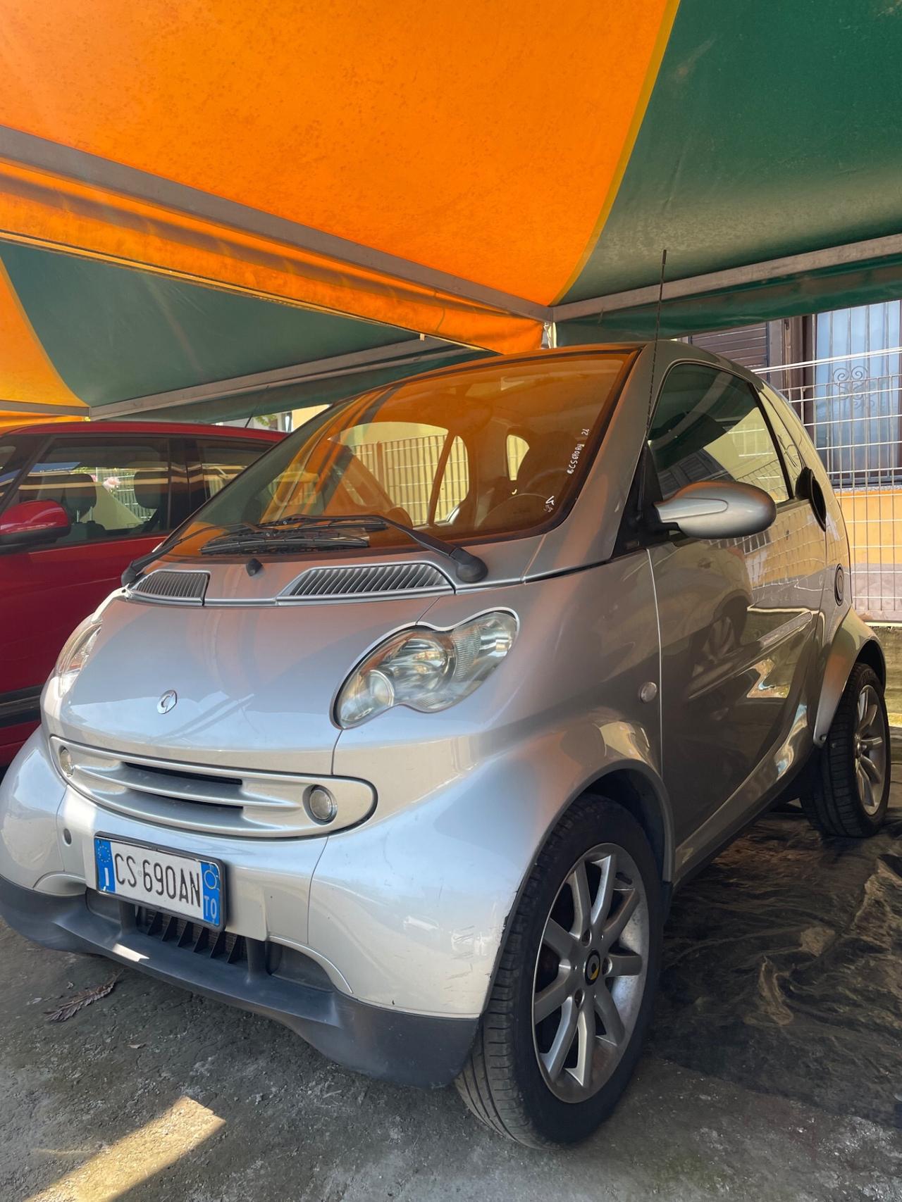 Smart ForTwo 700 coupé pure (45 kW)