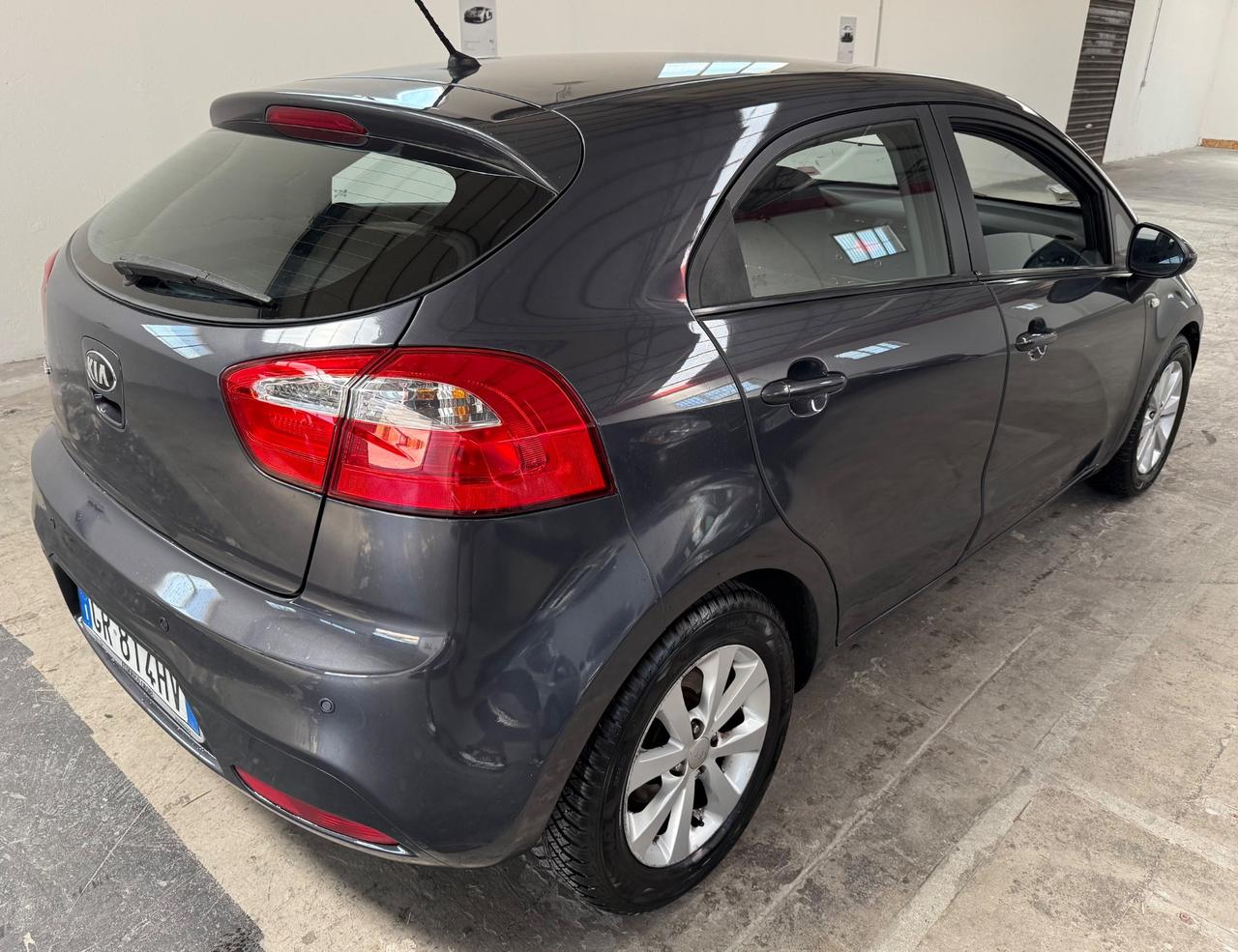 Kia Rio 1.2 CVVT Benzina 85Cv - 2013