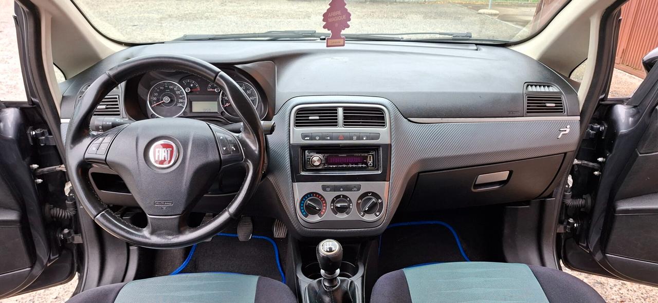 GRANDE PUNTO 1.4 5 PORTE IDEALE X NEOPATENTATI