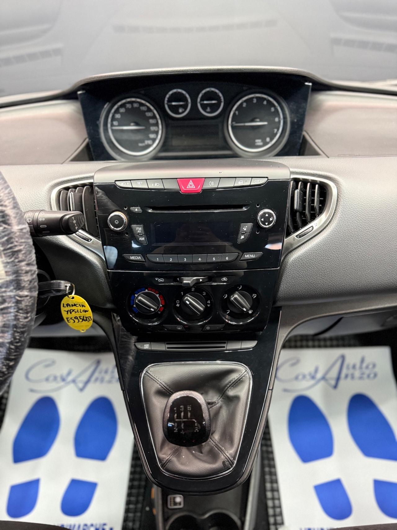 Lancia Ypsilon 1.2 GPL Ecochic Silver 2013