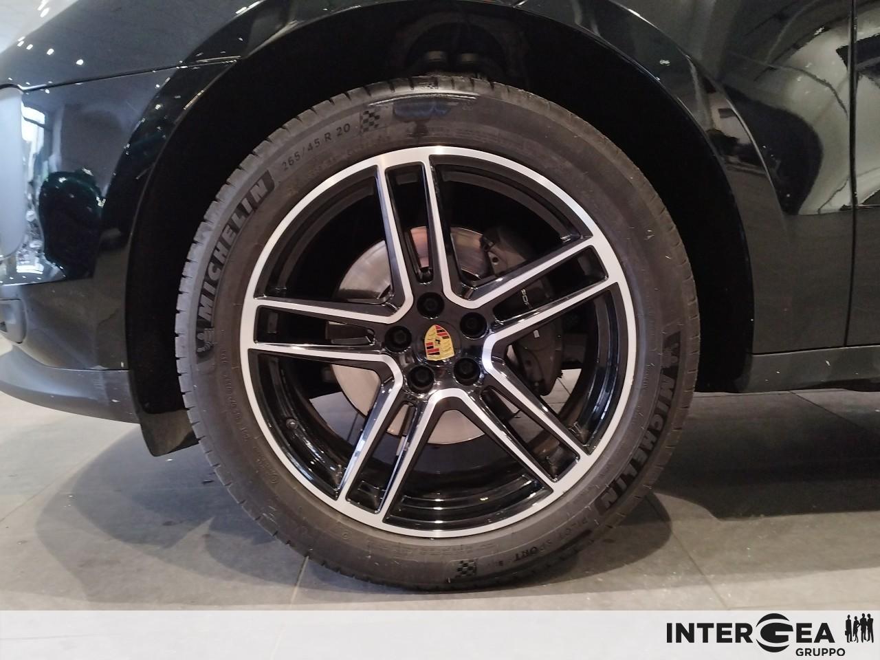 PORSCHE Macan 2.0 245cv pdk