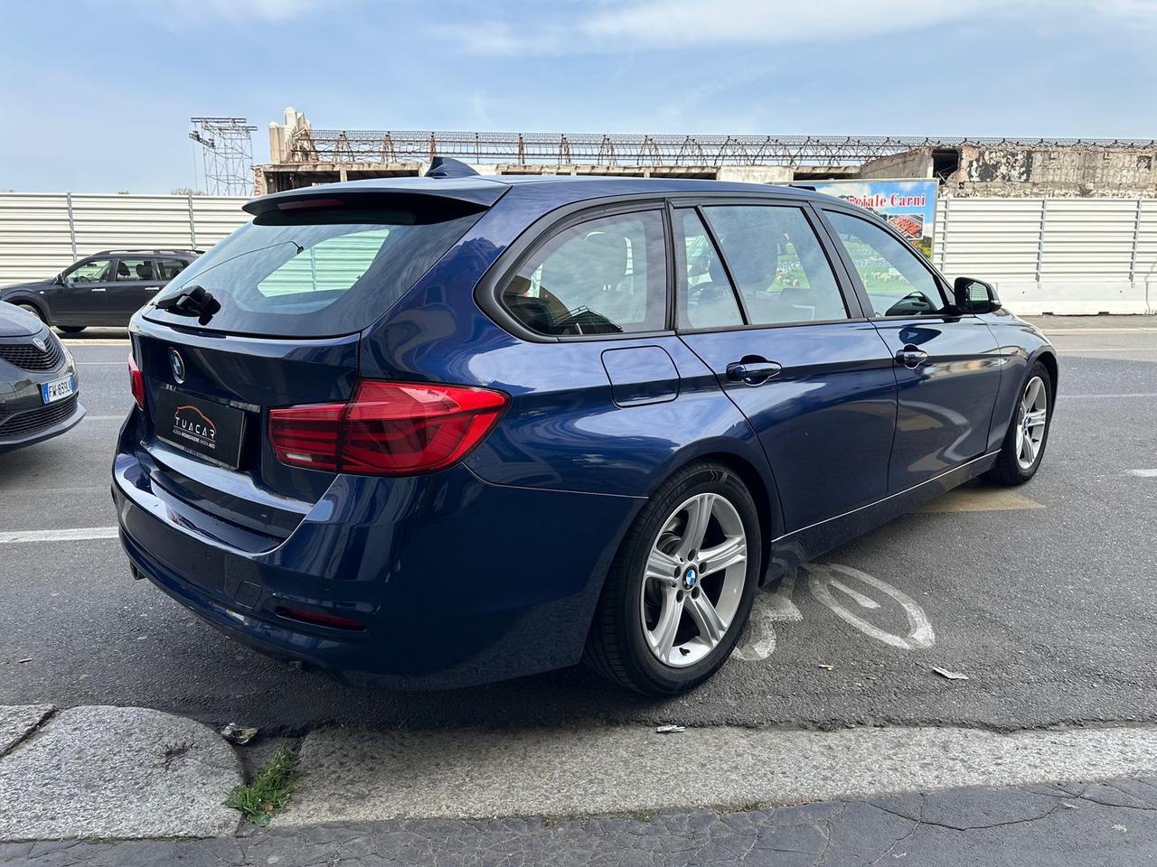 Bmw 320 Toruring Business Advantage 320 d #10348