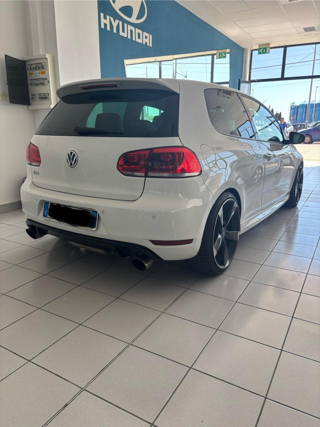 Volkswagen Golf GTI Golf 2.0 TSI DSG 3p. GTI