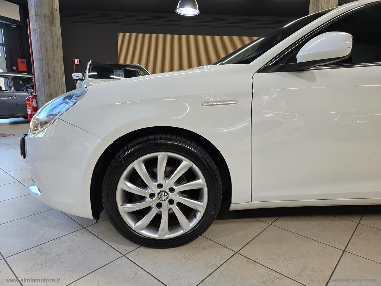 ALFA ROMEO Giulietta 1.6 JTDm-2 120 CV Distinctive