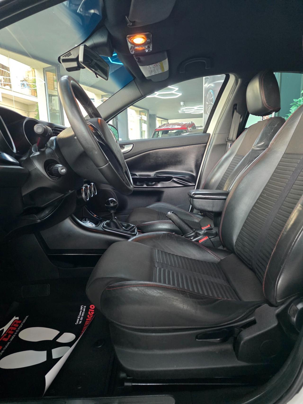 Alfa Romeo Giulietta 1.6 JTDm-2 105 CV Distinctive
