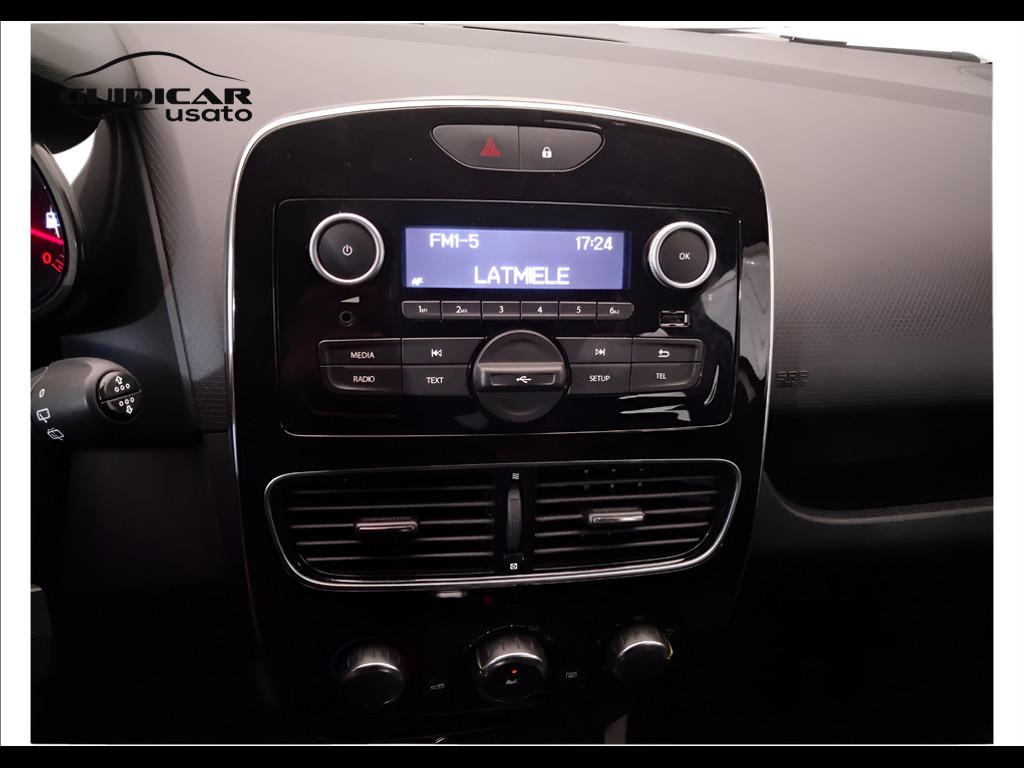 RENAULT Clio IV 2017 - Clio 0.9 tce energy Life Gpl 90cv