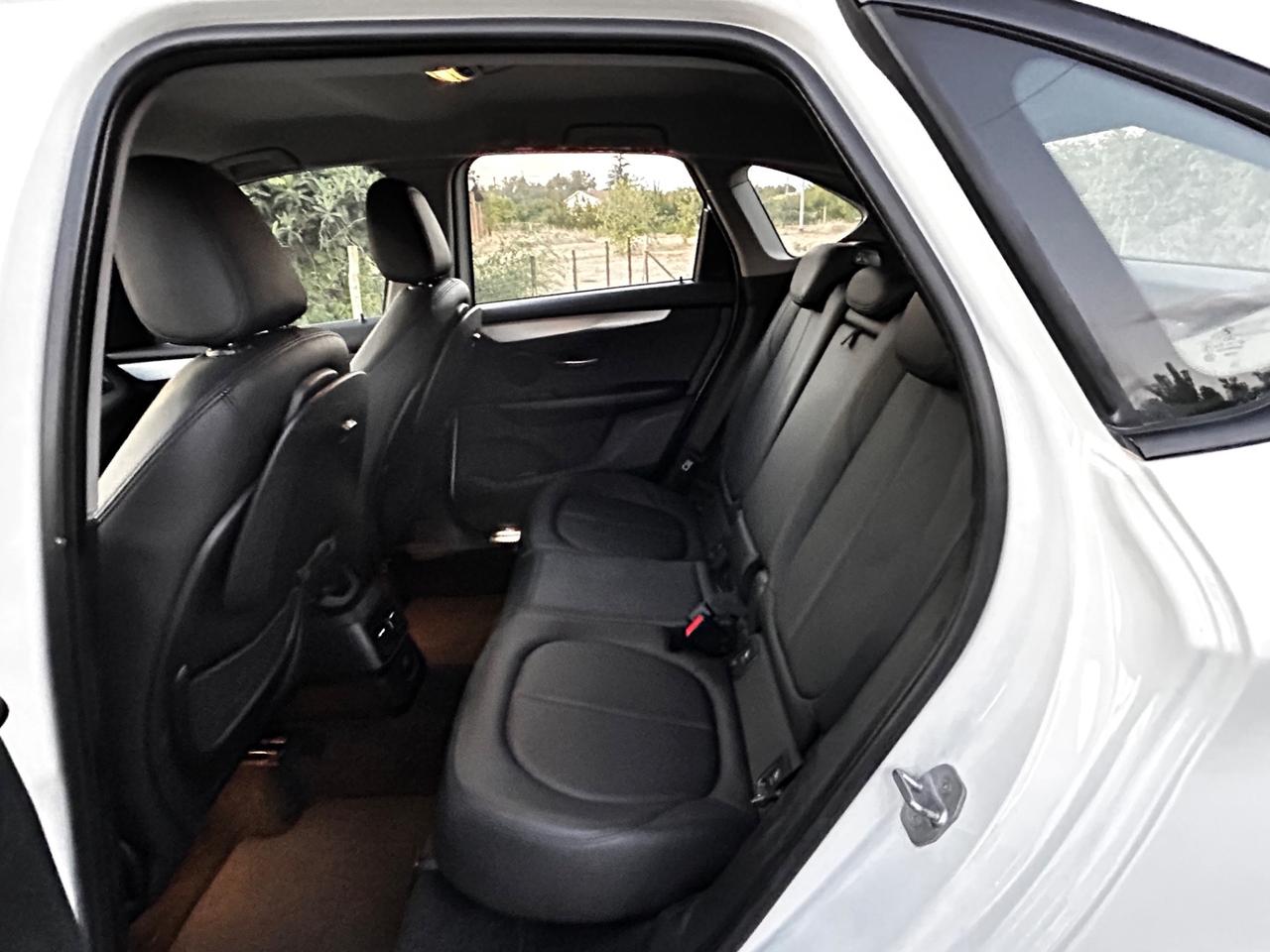 Bmw 2er Active Tourer 218d Luxury aut pelle 2016