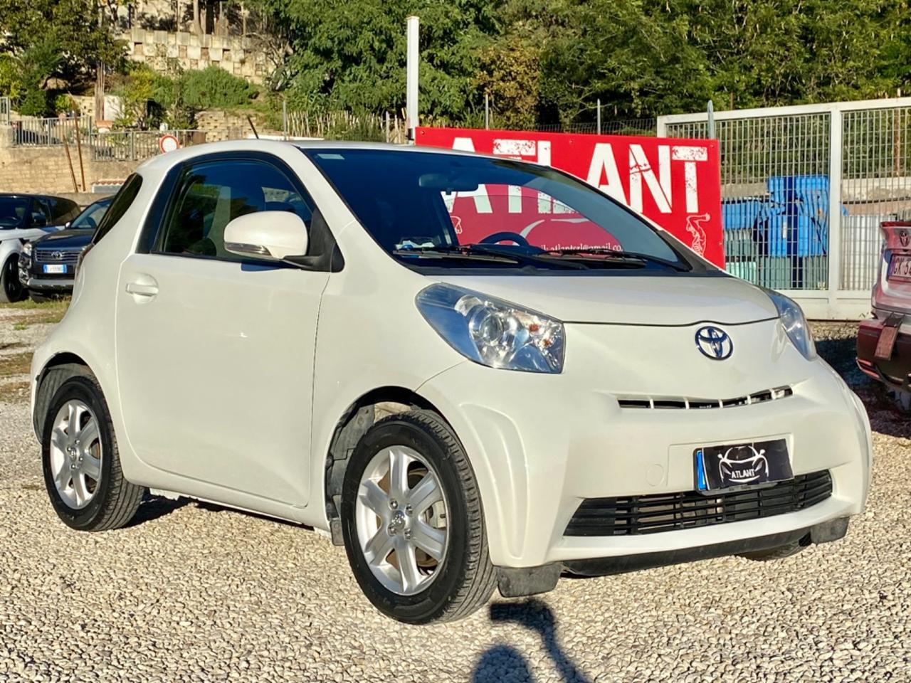 Toyota iQ 1.0 CVT Lounge