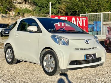 Toyota iQ 1.0 CVT Lounge