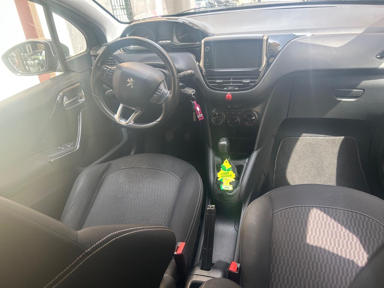 Peugeot 208 BlueHDi 75 5 porte Allure