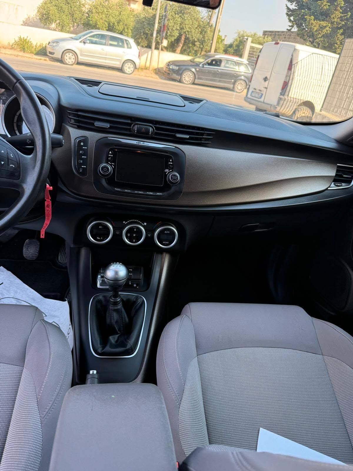 Alfa Romeo Giulietta 1.6 JTDm-2 105 CV Distinctive