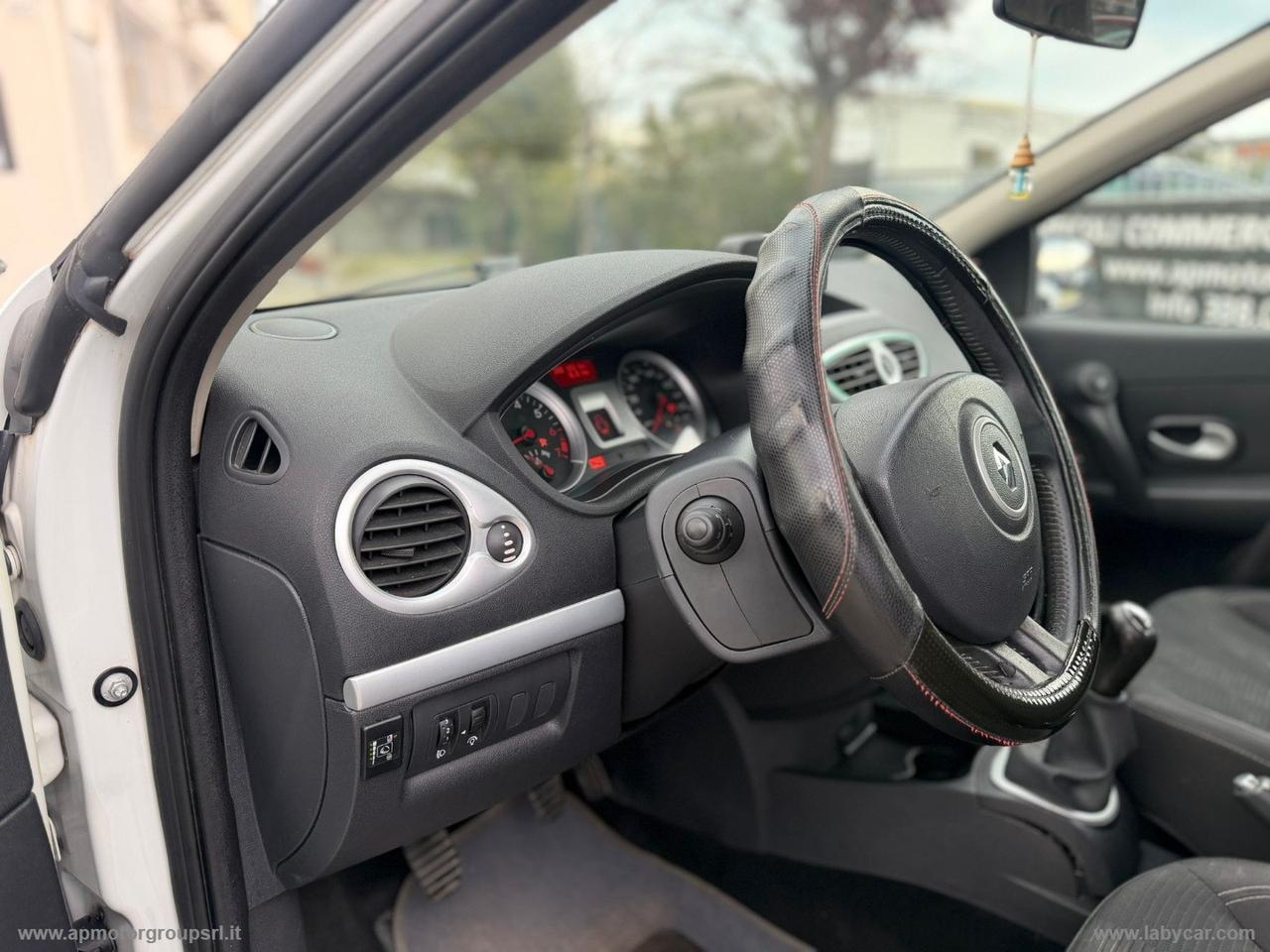 RENAULT Clio 1.2 5p. 16V GPL Dynamique