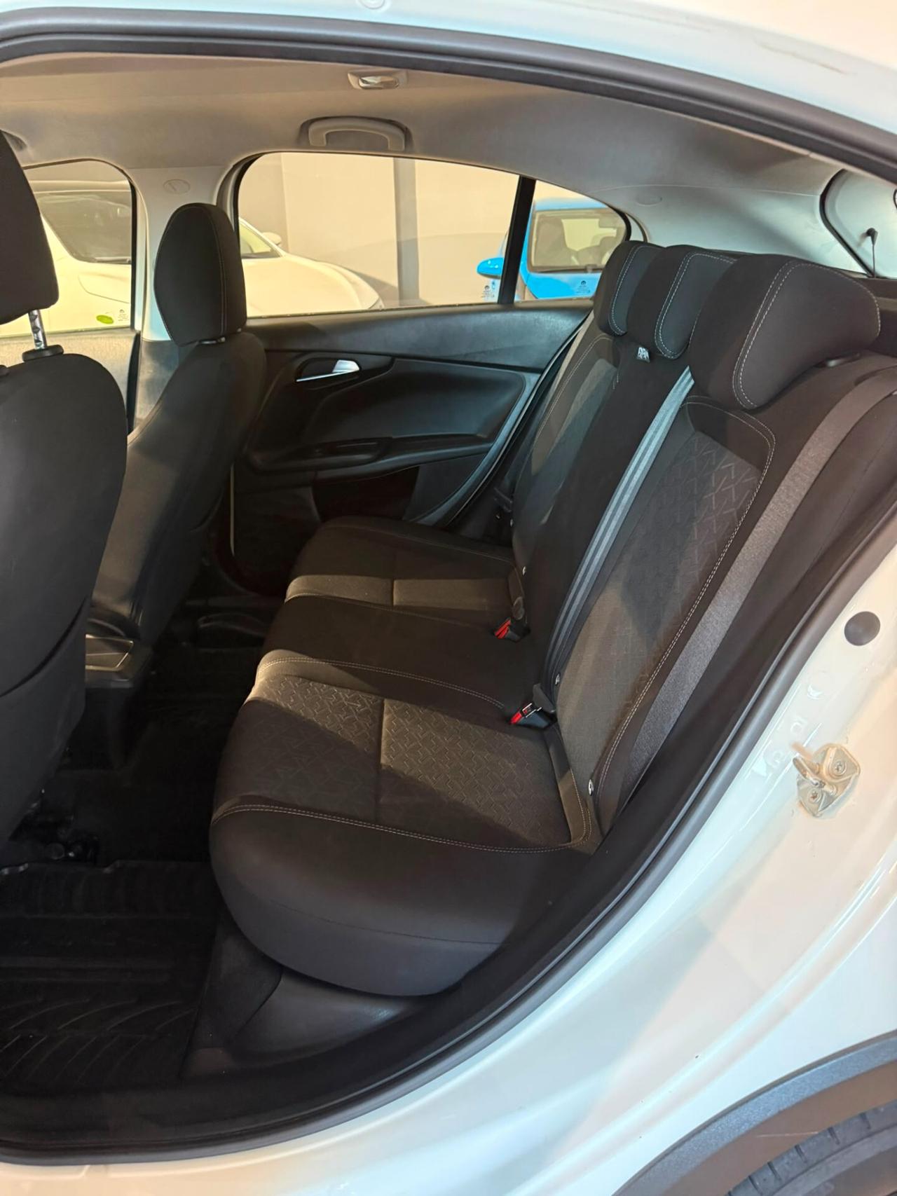 Fiat Tipo 1.6 Mjt S&S 5 porte Cross