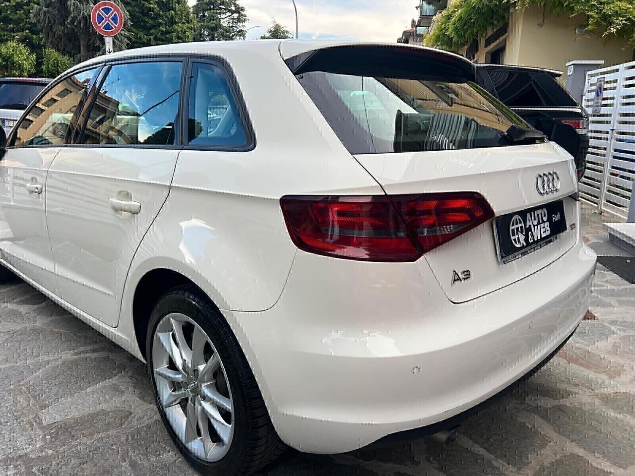 AUDI A3 SPB 1.6 TDI 105cv Ambition UNIPROPRIETARIO