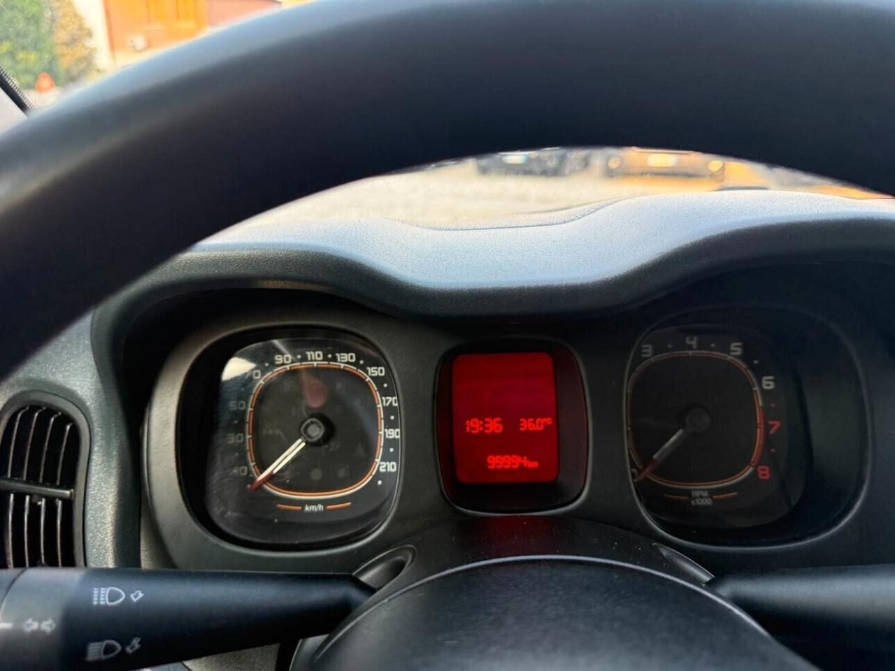 Fiat Panda 0.9 TwinAir Turbo Natural Power Lounge