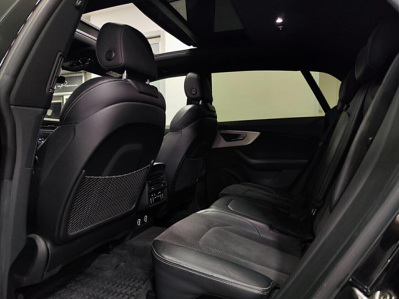 Audi Q8 50 TDI 286 CV quattro tiptronic S Line Tetto Matrix Night