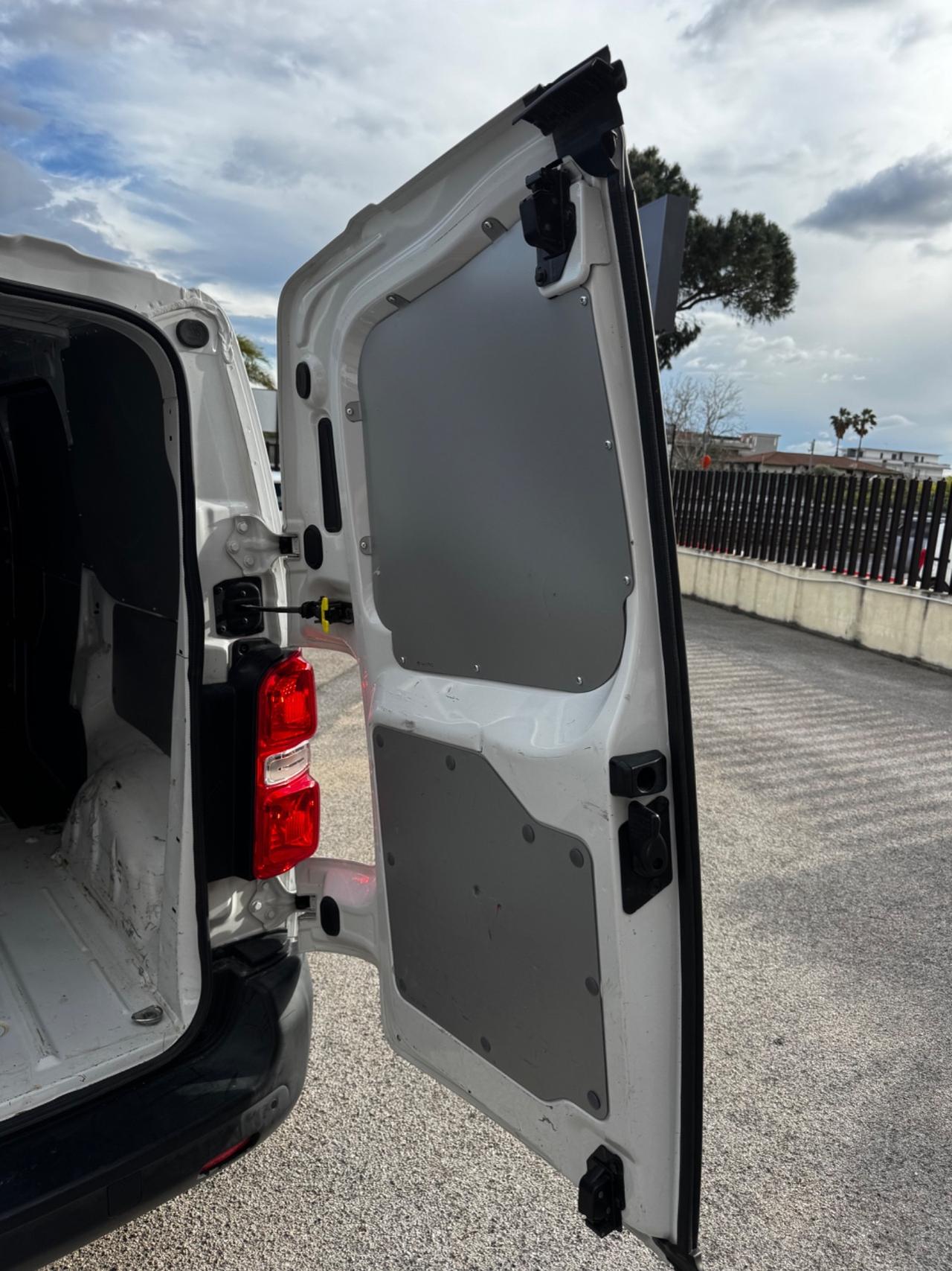 Citroen Jumpy 2.0 BlueHDi 140 S&S PL-TN Furgone M Club