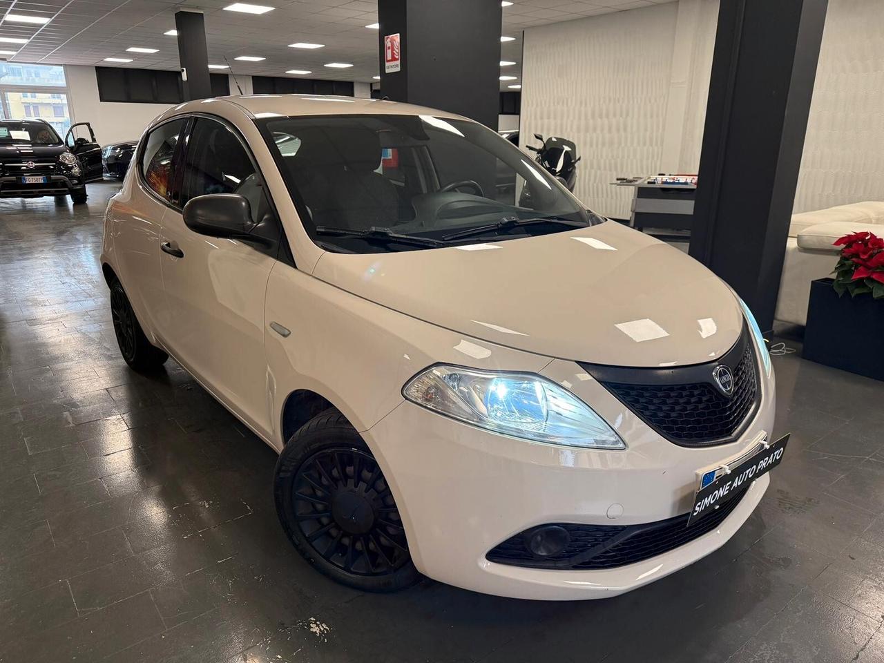 Lancia Ypsilon 1.2 69 CV 5 porte GPL Ecochic Gold