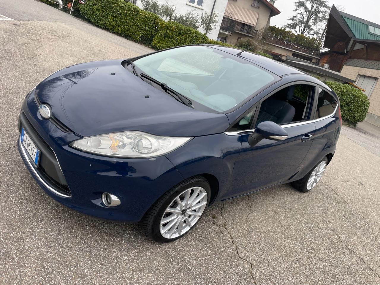 Ford Fiesta 1.4 TDCi 68CV 3 porte Titanium