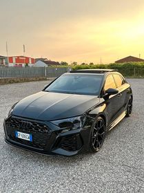 Audi A3 RS 3 Sedan TFSI quattro S tronic