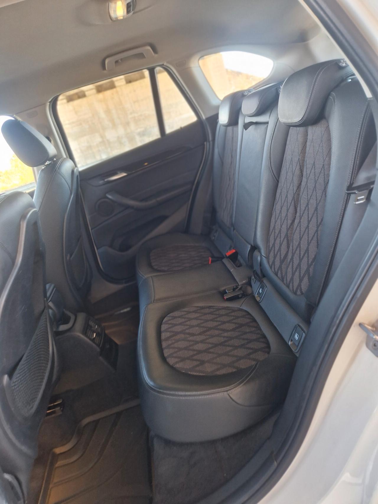 Bmw X1 sDrive18d xLine