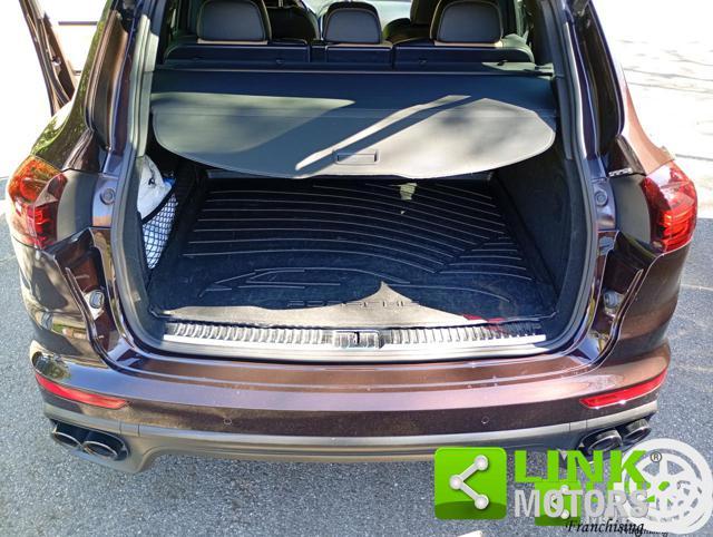 PORSCHE Cayenne 3.0 V6 tdi Platinum Edition 245cv tiptronic
