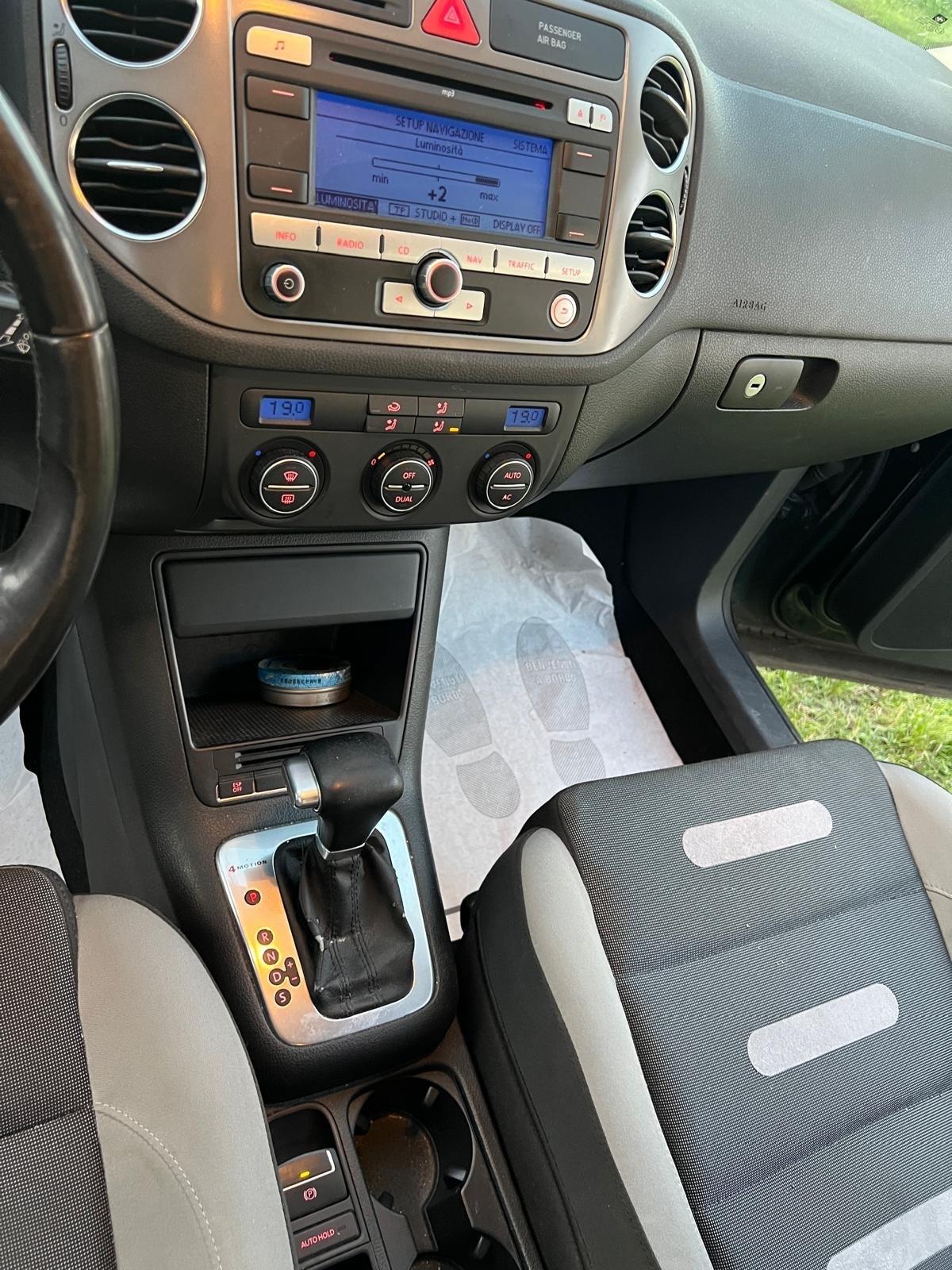 Volkswagen Tiguan 2.0 TDI DPF 4MOTION Sport & Style