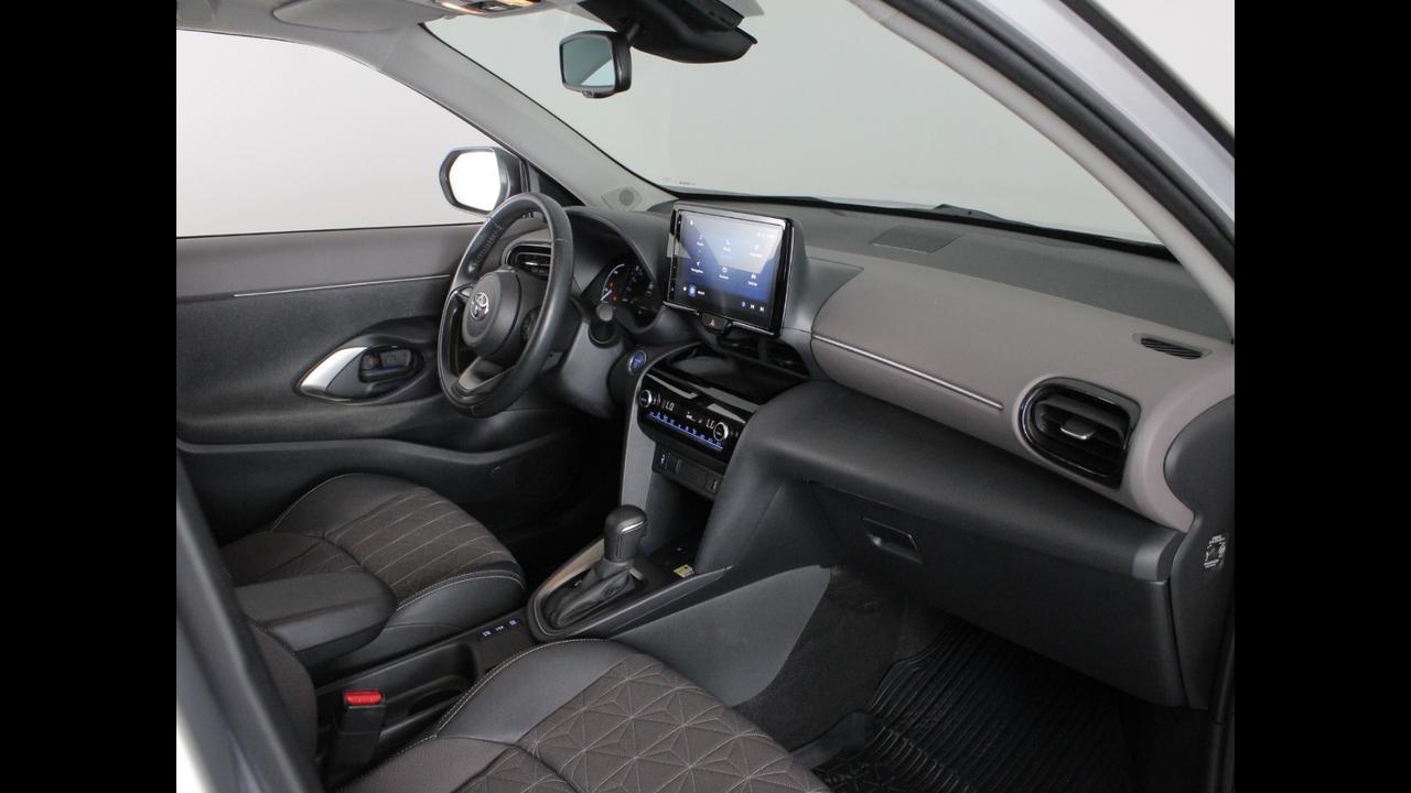 TOYOTA Yaris Cross - Yaris Cross 1.5h Lounge fwd 116cv e-cvt