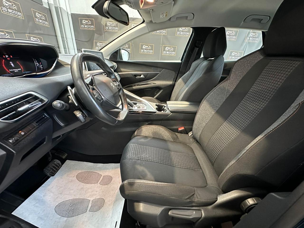 Peugeot 3008 BlueHDi 130 S&S EAT8 Allure