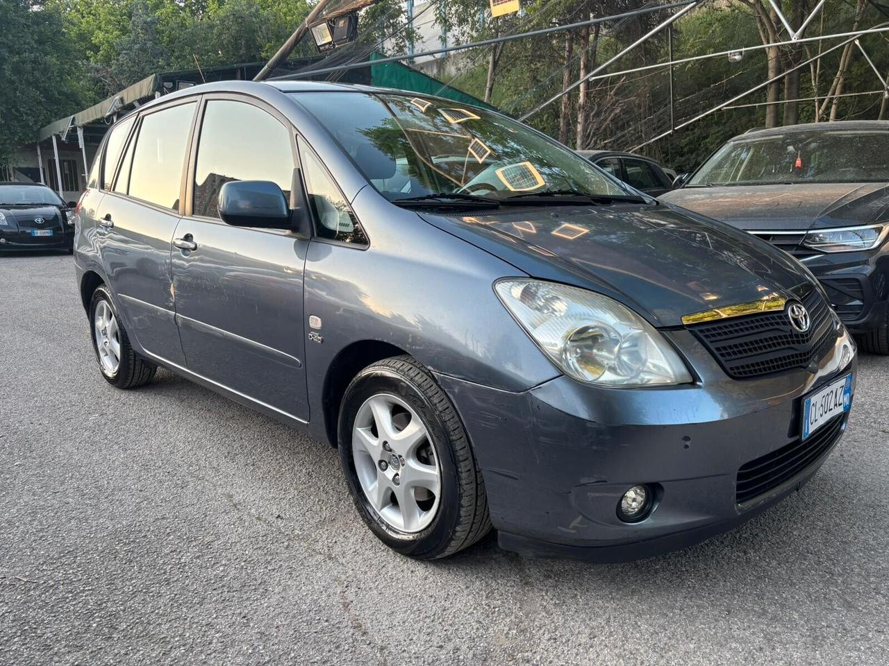 Toyota Corolla Verso 2.0 tdi D-4D OK Neopatentati